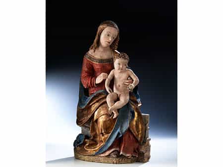Gotische Schnitzfigur einer thronenden Madonna mit dem Jesuskind