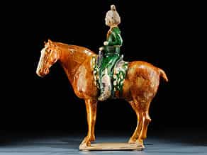Pferd mit Reiterin der Tang-Dynastie