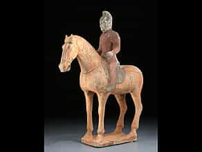 Pferd mit Reiter der Tang-Dynastie