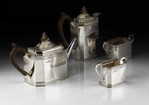 Silbernes Kaffee- und Tee-Service