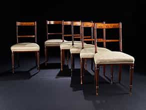Satz von sechs eleganten Sheraton-Stühlen