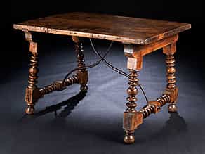 Renaissance-Tisch