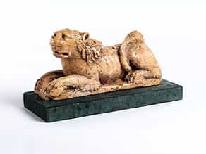 Skulptur eines liegenden Löwen in Veroneser Marmor