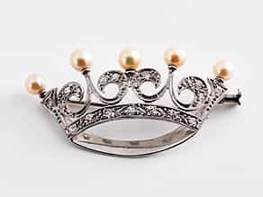 Brosche in Form einer Krone