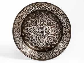 Islamischer Bronzeteller