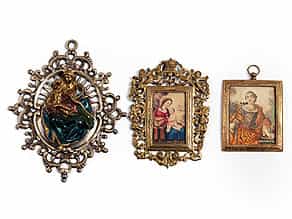 Drei Metallrahmen mit Heiligen-Darstellungen
