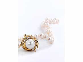 Perlenkette mit „Anhänger“
