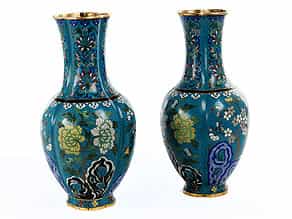 Paar Cloisonné-Vasen