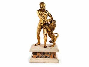 Feuervergoldete Bronzefigur eines Herkules mit dem Nemeischen Löwen kämpfend