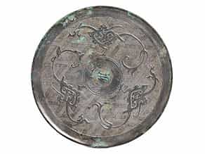  Bronzespiegel mit Drachenmuster