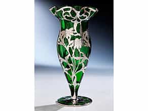  Smaragdgrüne Jugendstil-Glasvase mit Silberauflage