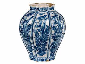  Frankfurter Fayence-Vase