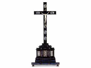  Reliquienkreuz mit Corpus Christi in Elfenbein