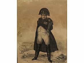  Napoleon in Uniform auf einem Hügel, darunter Schlachtenwiedergabe