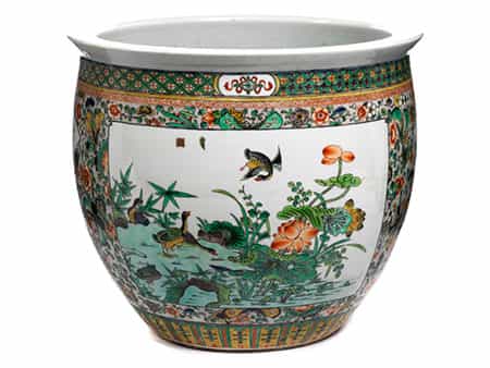  Große Cachepot-Vase mit Famille verte-Malerei