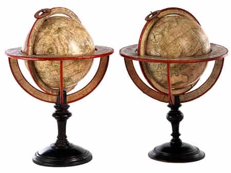 Paar Dekorations-Globen