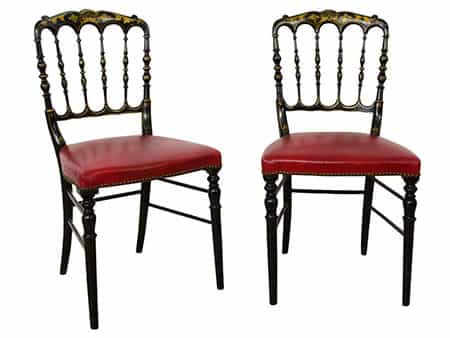  Paar Stühle
