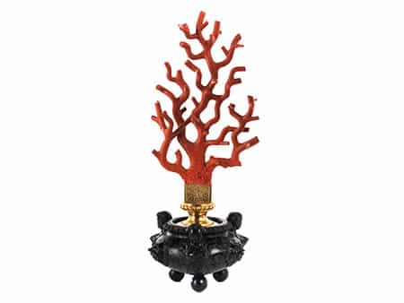  Schmuckständer in Form eines Korallenbaumes