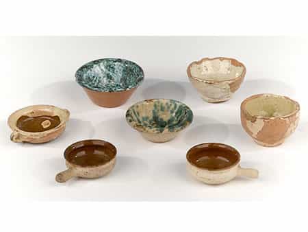  Sechs Keramikgefäße
