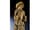 Detailabbildung: Elfenbein-Figur einer Marketenderin im Kostüm des 17. Jahrhunderts