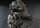 Detailabbildung: Chinesische Bronzefigurengruppe mit Darstellung eines Fo-Hundes