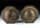 Detailabbildung: Paar Globen auf geschnitzten Holzsockeln
