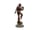 Detailabbildung: Bronzefigur eines flötespielenden jungen Mannes