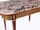 Detailabbildung: Tisch im Louis XVI-Stil