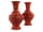 Detailabbildung: Paar große Vasen in Rotlackschnitzerei